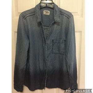 Holding Horses Ombre Chambray Button Down Sz10